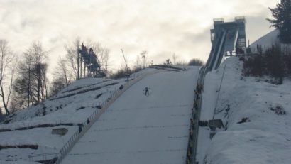 La Râşnov se dispută două etape din Cupa Mondială la sărituri cu schiurile – feminin