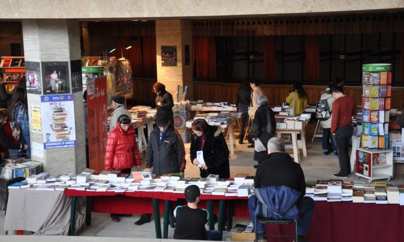 Târgul de carte Gaudeamus Craiova continuă până duminică, 4 martie Târgul de carte Gaudeamus Craiova continuă până duminică, 4 martie