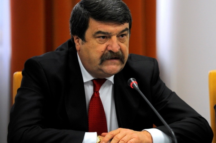 Judecătorul Curţii Constituţionale, Toni Greblă, a venit astăzi la DNA Judecătorul Curţii Constituţionale, Toni Greblă, a venit astăzi la DNA