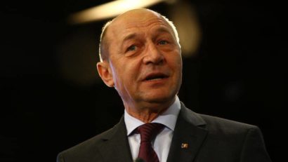 Fostul președinte Traian Băsescu este acuzat de un membru al comisiei de control al SRI că dezinformează opinia publică