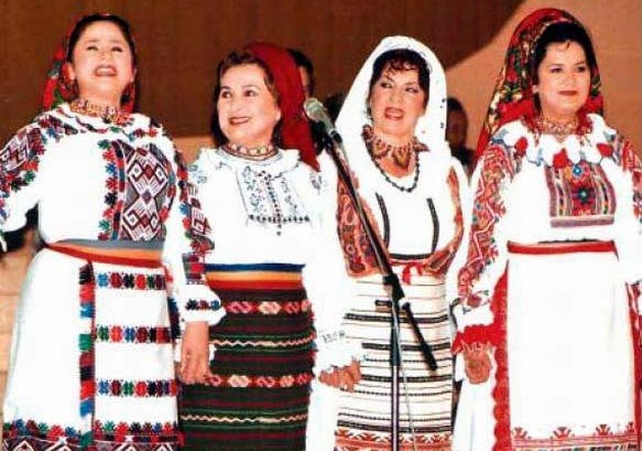 Pe cărarea dorului cu Andrei Romanică Pe cărarea dorului cu Andrei Romanică