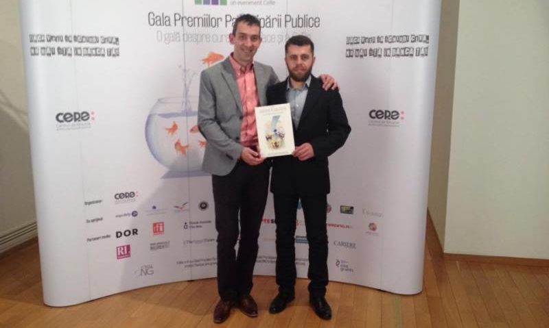 Asociaţia Amper din Tîrgu-Mureş premiată pentru „scurtcircuitarea clasei politice” Asociaţia Amper din Tîrgu-Mureş premiată pentru „scurtcircuitarea clasei politice”