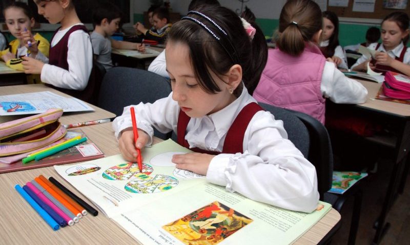 Astăzi este ultima zi în care părinţii pot depune cereri pentru copiii care doresc să participe la orele de religie Astăzi este ultima zi în care părinţii pot depune cereri pentru copiii care doresc să participe la orele de religie