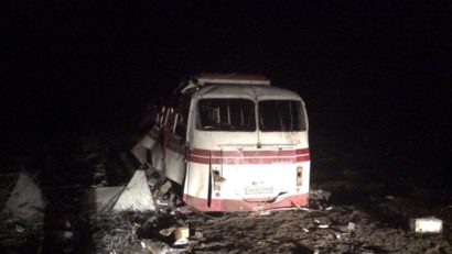 Patru morţi şi 19 răniţi în explozia unui autobuz