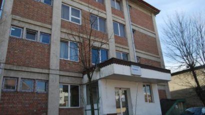 O femeie în vârstă de 82 de ani care a plecat din Spitalul Tractorul din Brașov a fost găsită decedată pe un câmp