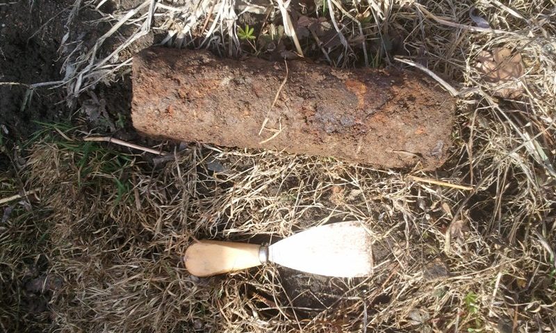 Bombă la Batoș, în curtea unui localnic Bombă la Batoș, în curtea unui localnic