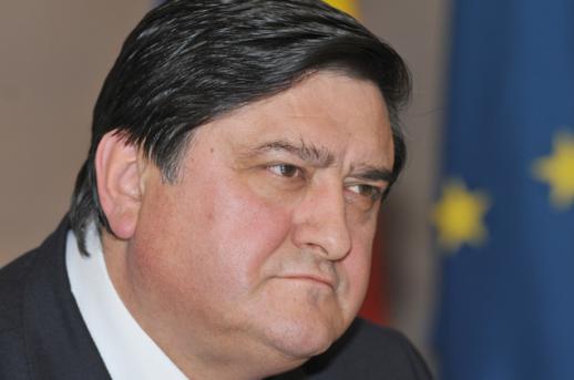 Fostul ministru al Economiei Constantin Niţă, audiat în dosarul Referendumului Fostul ministru al Economiei Constantin Niţă, audiat în dosarul Referendumului