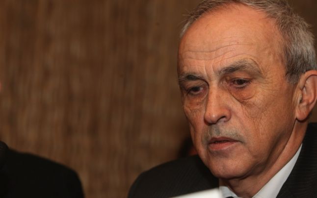 Mircea Cosma, la DNA Ploieşti, pentru a da declaraţii în dosarul lui Herţanu Mircea Cosma, la DNA Ploieşti, pentru a da declaraţii în dosarul lui Herţanu