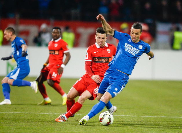 Pandurii Tg.Jiu, prima finalistă a Cupei Ligii la fotbal Pandurii Tg.Jiu, prima finalistă a Cupei Ligii la fotbal