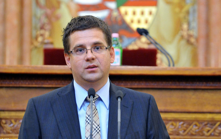 Ministrul ungar al dezvoltării efectueză o vizită în Transilvania Ministrul ungar al dezvoltării efectueză o vizită în Transilvania