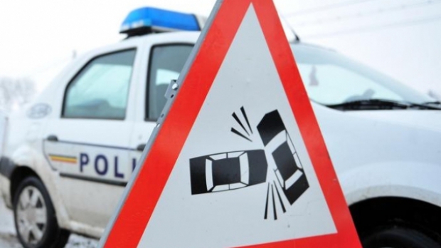 Conducătorii auto vor avea acces, începând de luni 17 octombrie, la o aplicație pe mobil, conectată la toți asigurătorii RCA Conducătorii auto vor avea acces, începând de luni 17 octombrie, la o aplicație pe mobil, conectată la toți asigurătorii RCA