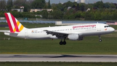 Primele echipe de intervenţie au ajuns la epava avionului Airbus A320