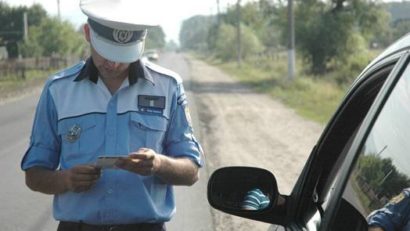 Patru bărbați din judeţul Covasna sunt cercetaţi pentru trafic şi cumpărare de influență