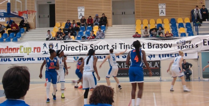 Olimpia CSU Braşov joacă două meciuri amicale la Tg. Mureş Olimpia CSU Braşov joacă două meciuri amicale la Tg. Mureş