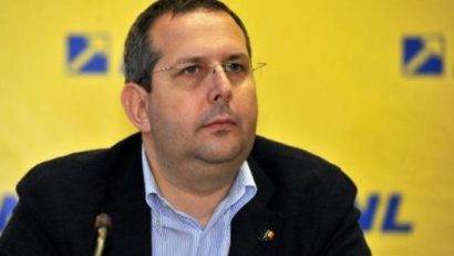 Deputatul PNL Theodor Nicolescu a fost reţinut azi pentru 24 de ore de procurorii DNA în dosarul ANRP