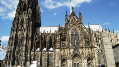 Victimele din Franţa, comemorate la Koln