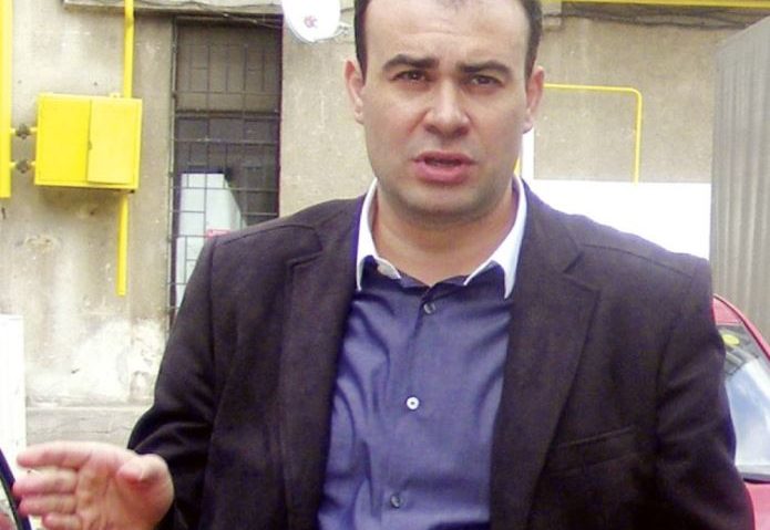 Ministrul finanţelor, Darius Vâlcov, pus sub acuzare
