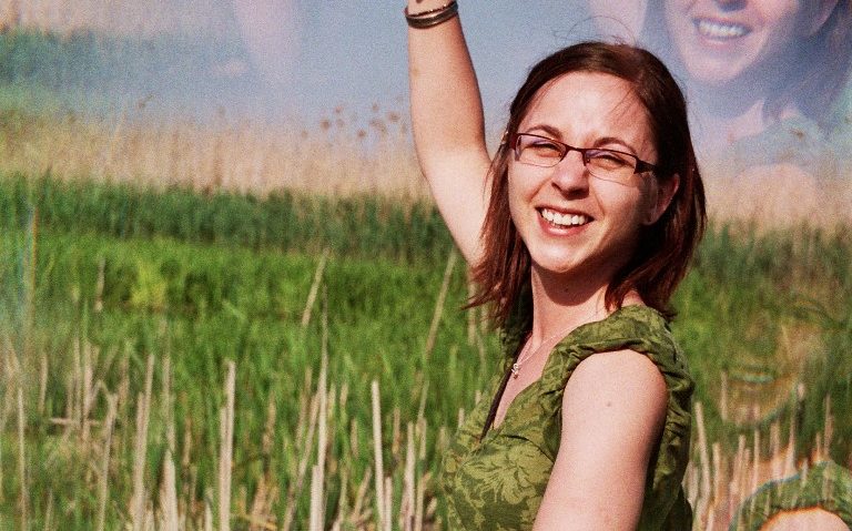 Blog/Nemulțumirile lu’ mama lu’ Bubtzi: Se mai poartă azi permanentul mov? Blog/Nemulțumirile lu’ mama lu’ Bubtzi: Se mai poartă azi permanentul mov?