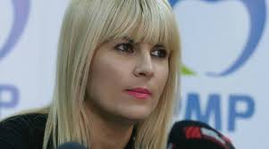 Contestaţia Elenei Udrea faţă de arestul preventiv se judecă astăzi