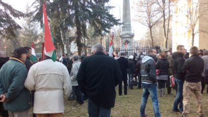 200 de persoane s-au adunat, până acum, la Monumentul Secuilor Martiri din Tîrgu-Mureș