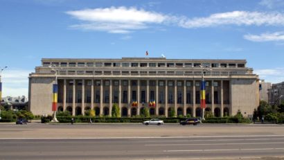 Propunerile de majorare a salariilor din educaţie vor fi discutate la Palatul Victoria
