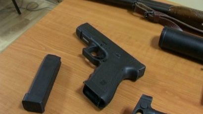 13 braşoveni depistaţi cu permisul de armă expirat