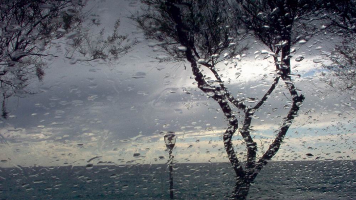 Informare meteo: ploi şi frig până duminică după-amiază Informare meteo: ploi şi frig până duminică după-amiază