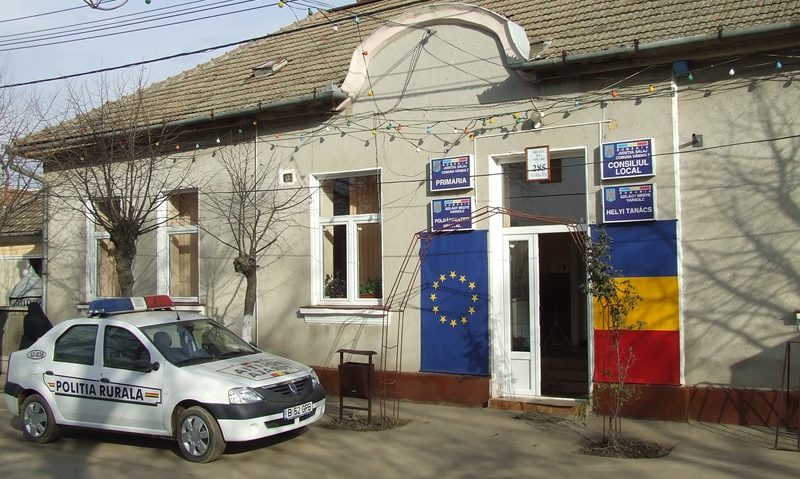 Escroci care se dadeau drept procurori au încercat să înşele mai multe primării Escroci care se dadeau drept procurori au încercat să înşele mai multe primării