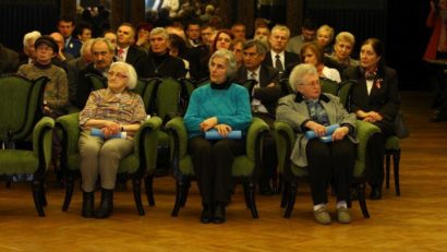 Trei supraviețuitoare ale Holocaustului au fost decorate