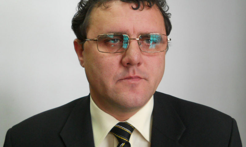 Polițist local tîrgumureşean, agresat de un taximetrist fără acte Polițist local tîrgumureşean, agresat de un taximetrist fără acte