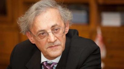 Vasile Astărăstoae a demisionat, vineri, de la conducerea Colegiului Medicilor