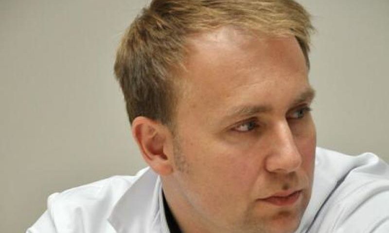 Intervenţie de chirurgie cardiovasculară, în premieră naţională, a avut loc la un spital din Sibiu Intervenţie de chirurgie cardiovasculară, în premieră naţională, a avut loc la un spital din Sibiu