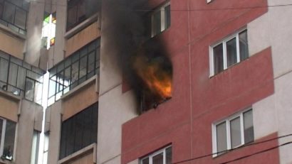 Un apartament a luat foc în această dimineață, la Tîrgu-Mureș