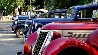 Retro parada Primăverii pe traseul Tîrgu-Mureș – Odorheiu Secuiesc – Miercurea Ciuc