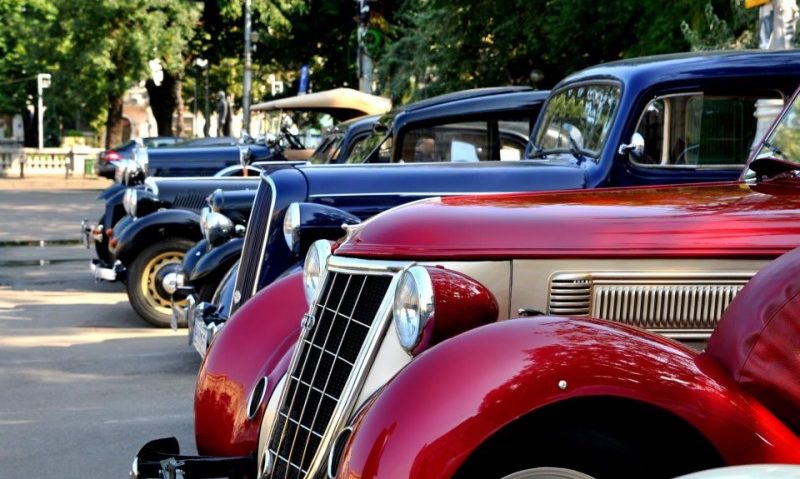 Retro parada Primăverii pe traseul Tîrgu-Mureș – Odorheiu Secuiesc – Miercurea Ciuc Retro parada Primăverii pe traseul Tîrgu-Mureș – Odorheiu Secuiesc – Miercurea Ciuc