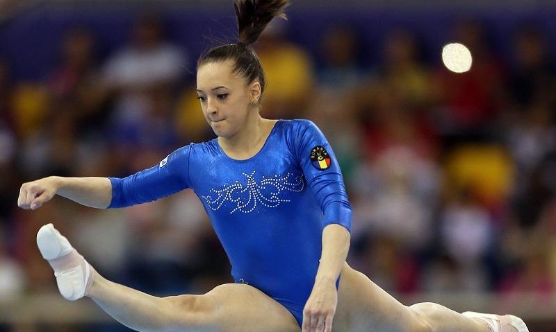 Trei românce calificate în finalele Campionatului Europenean de gimnastică Trei românce calificate în finalele Campionatului Europenean de gimnastică