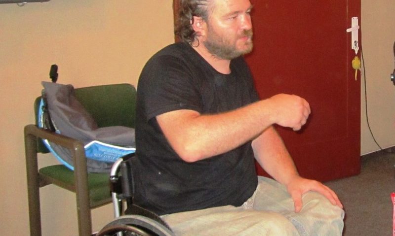 Donație de scaune rulante pentru persoanele cu handicap locomotor