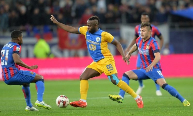 Steaua şi Universitatea Cluj vor disputa finala Cupei României la fotbal Steaua şi Universitatea Cluj vor disputa finala Cupei României la fotbal