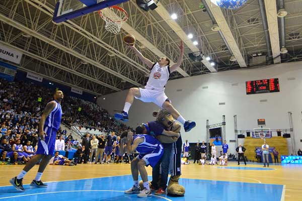 Sudul a câştigat All Star Game-ul baschetului masculin românesc