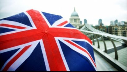 100 de posturi de asistenţi medicali în Marea Britanie pentru români