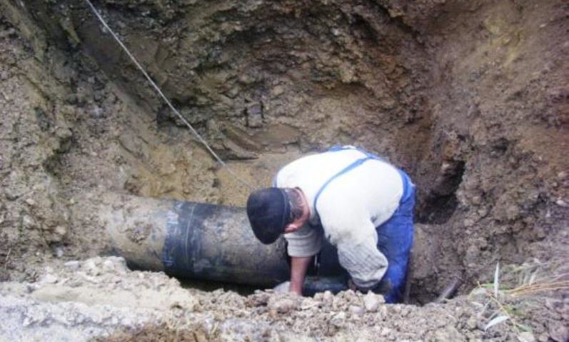 Avarie majoră la o conductă de apă din Tîrgu-Mureş