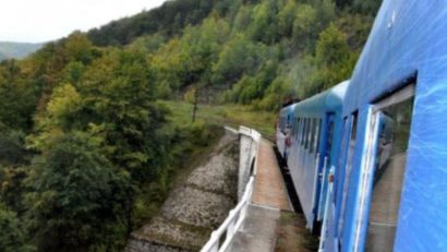 Circulaţia feroviară spre Brașov a fost oprită în urma descoperirii unui proiectil