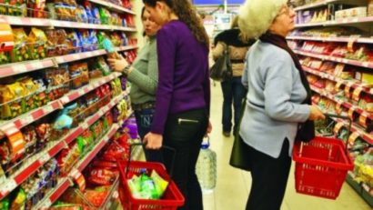 Producătorii şi procesatorii marilor magazine spun că vor respecta reducerea TVA la alimente de la 24% la 9%