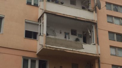 Explozie într-un bloc de locuinţe din Sibiu