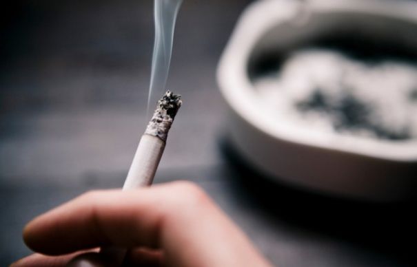 Lege mai dură împotriva fumatului Lege mai dură împotriva fumatului
