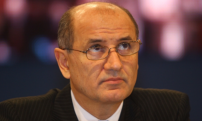 George Copos a fost eliberat condiţionat George Copos a fost eliberat condiţionat
