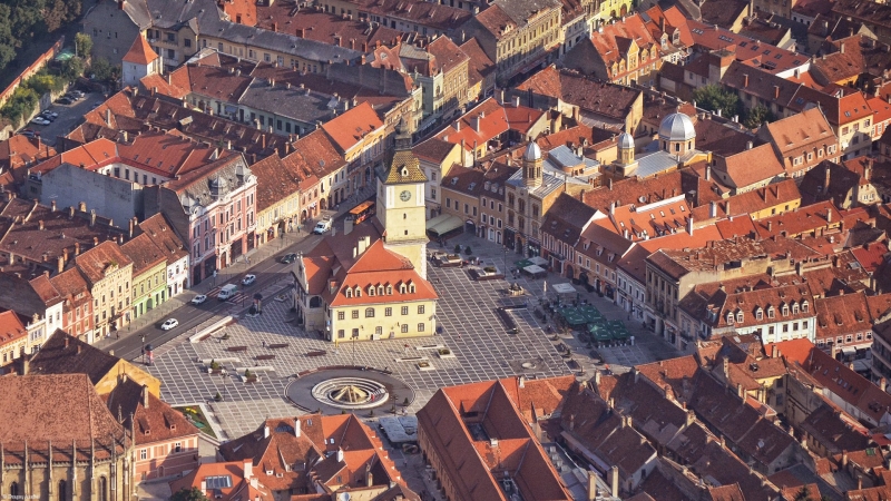Centrul Brașovului stă să cadă Centrul Brașovului stă să cadă