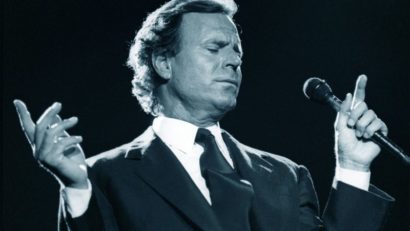 JULIO IGLESIAS va fi numit Doctor Honoris Causa