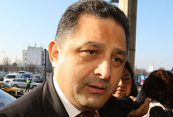 Intanța supremă judecă cererea lui Marian Vanghelie de înlocuire a arestului preventiv Intanța supremă judecă cererea lui Marian Vanghelie de înlocuire a arestului preventiv