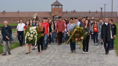 Marşul Vieţii, între Auschwitz şi Birkenau